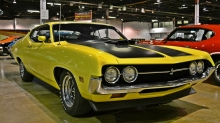  Ford Gran Torino       